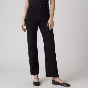 Levi’s Rib Cage Straight jeans in size 27